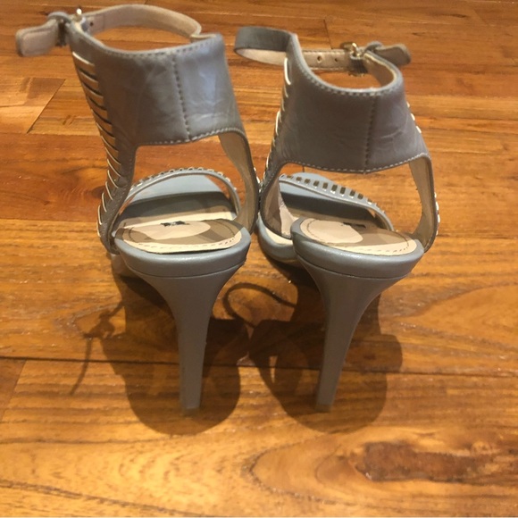 French connection studded high heel sandals size 7 grey/silver grommet details - Picture 14 of 15